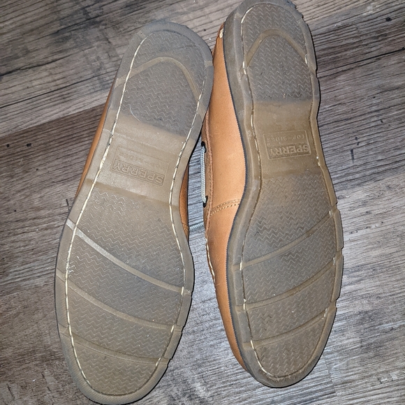 Sperry - Picture 3 of 5